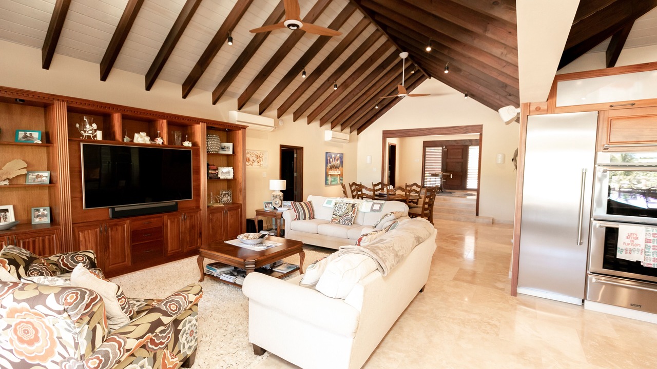 Photo of Livingroom in Mamora Bay