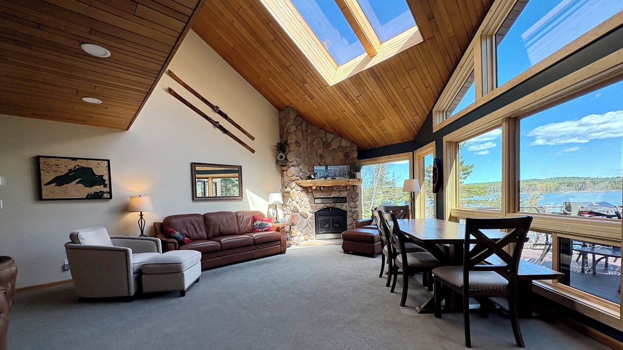 Photo of Bedroom in Two Harbors