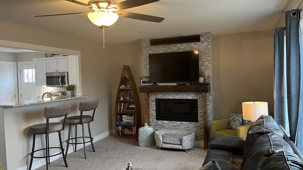 Photo of Livingroom in Kelleys Island