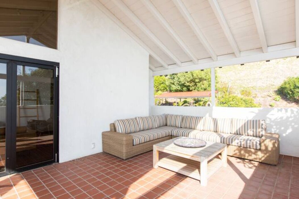 Photo of Patio Balcony in Eastern Malibu