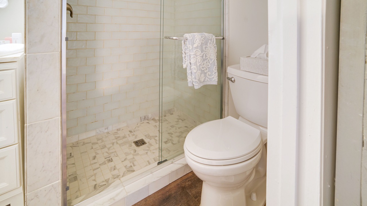 Photo of Bathroom in Beachwalk