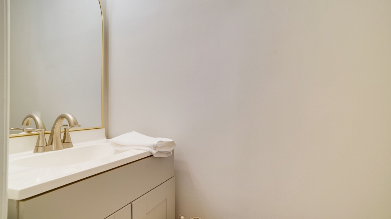 Photo of Bathroom in Beachwalk