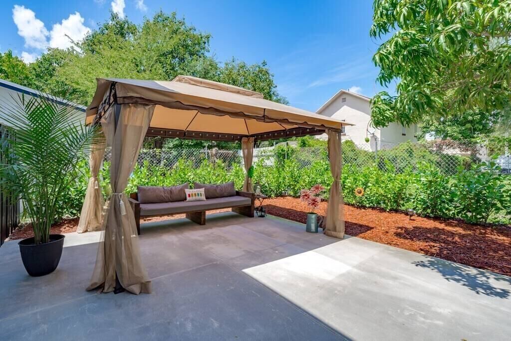 Photo of Patio Balcony in Midtown