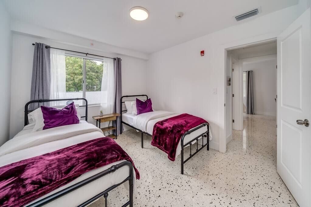 Photo of Bedroom in Midtown