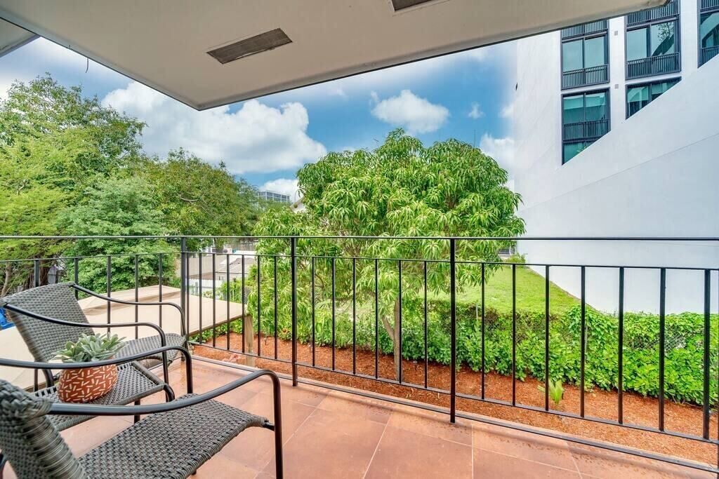 Photo of Patio Balcony in Midtown