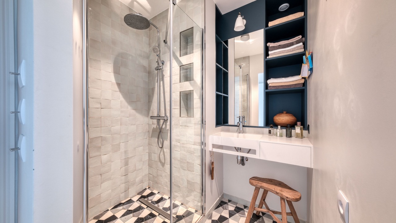 Photo of Bathroom in Notre-Dame
