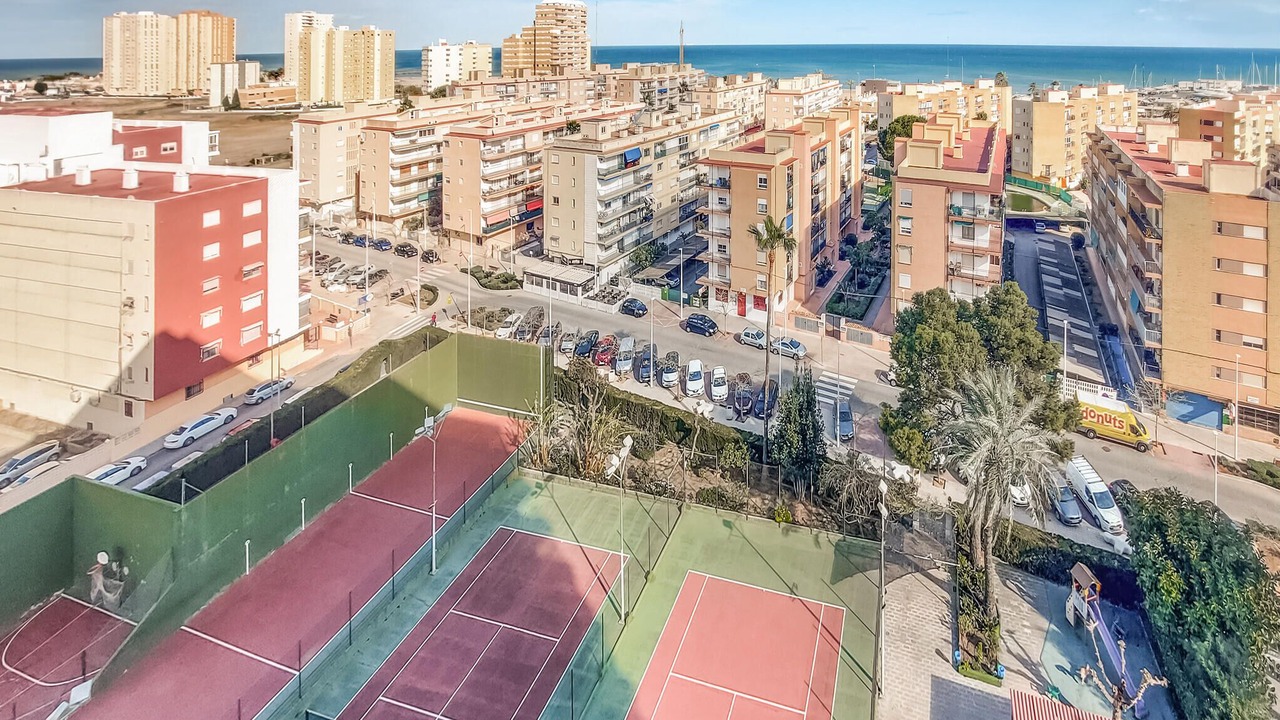 Photo of Bedroom in Playa Pobla de Farnals