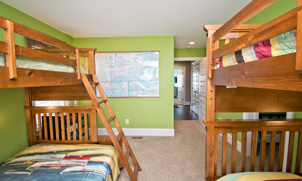 Photo of Bedroom in Atlantic Beach