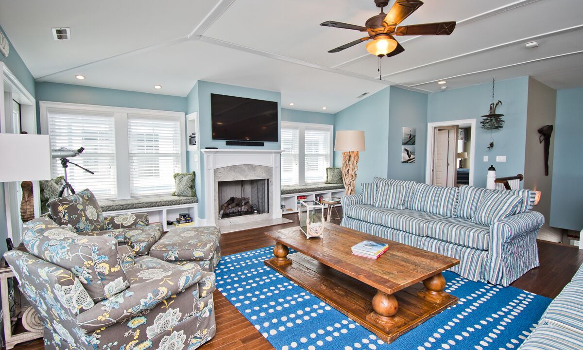 Photo of Livingroom in Atlantic Beach