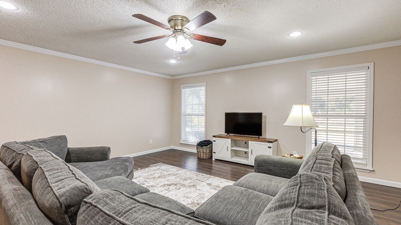 Photo of Bedroom in Theodore