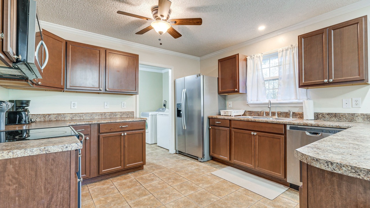 Photo of Kitchen in Theodore