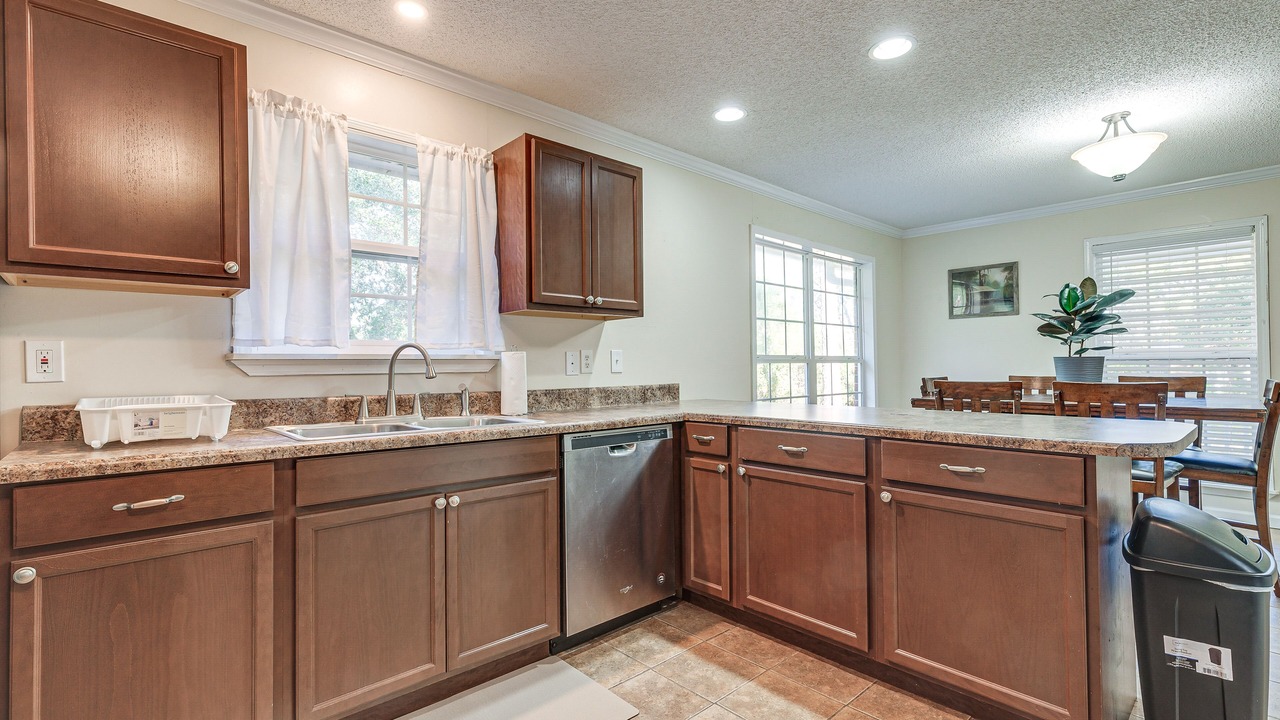 Photo of Kitchen in Theodore