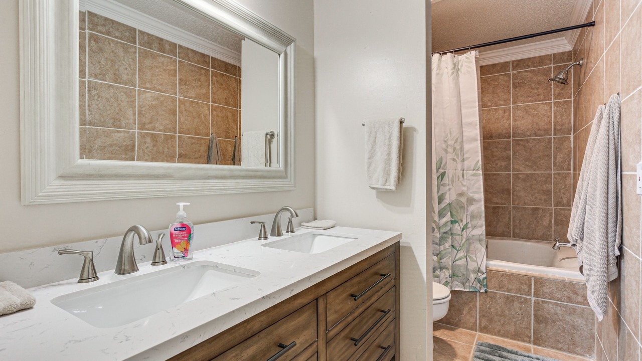 Photo of Bathroom in Theodore
