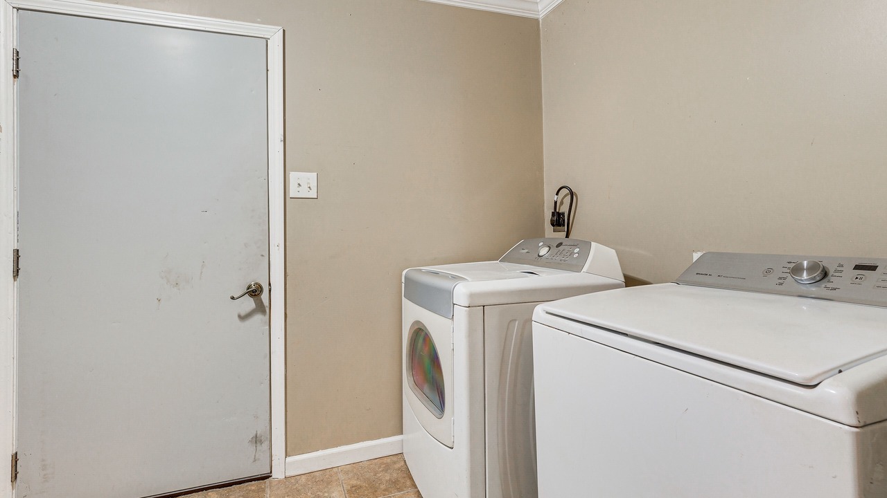 Photo of Bedroom in Theodore