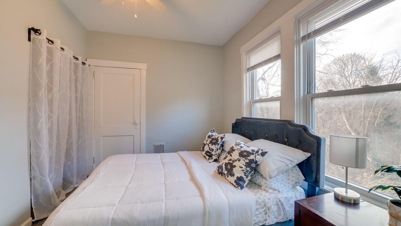 Photo of Bedroom in South Hills