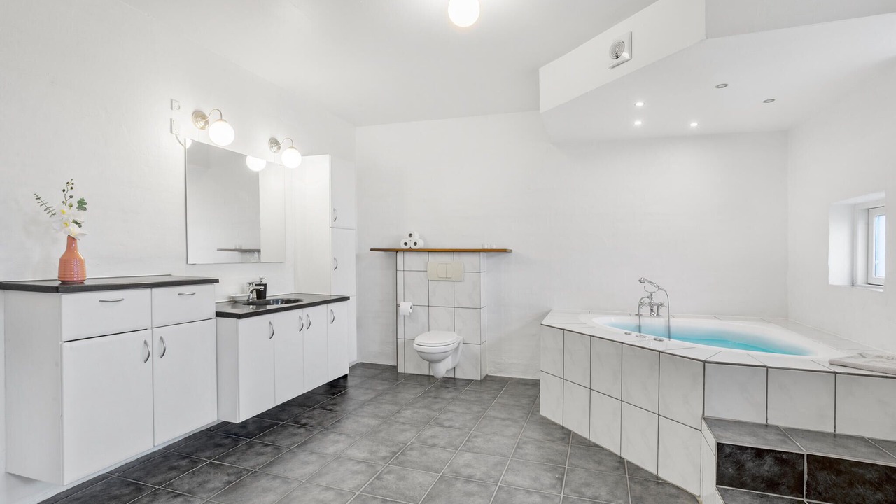 Photo of Bathroom in Roslev