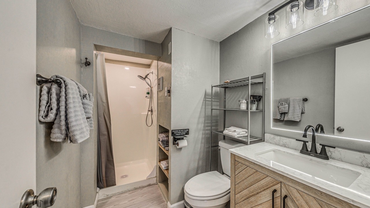 Photo of Bathroom in Ruidoso Downs