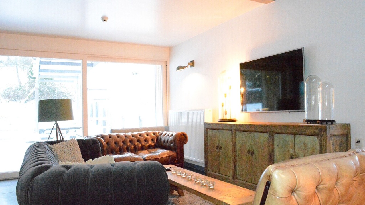 Photo of Livingroom in Gembes