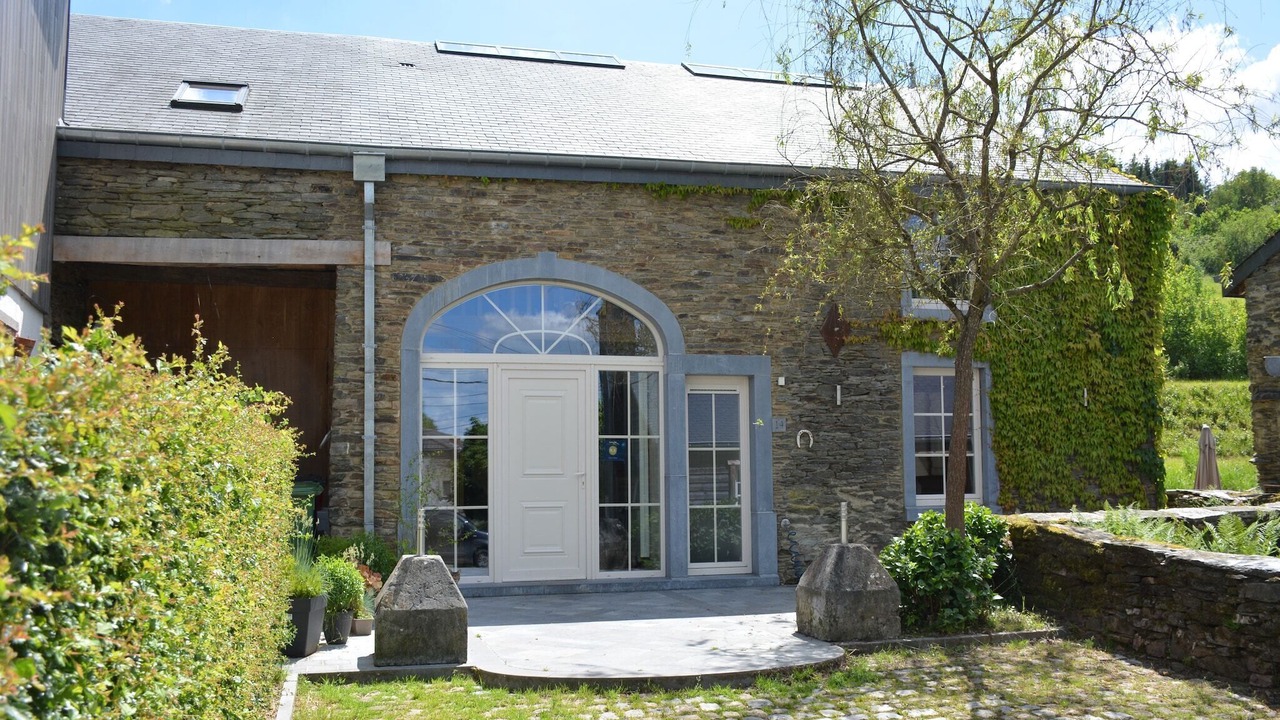 Photo of Outdoor in Gembes
