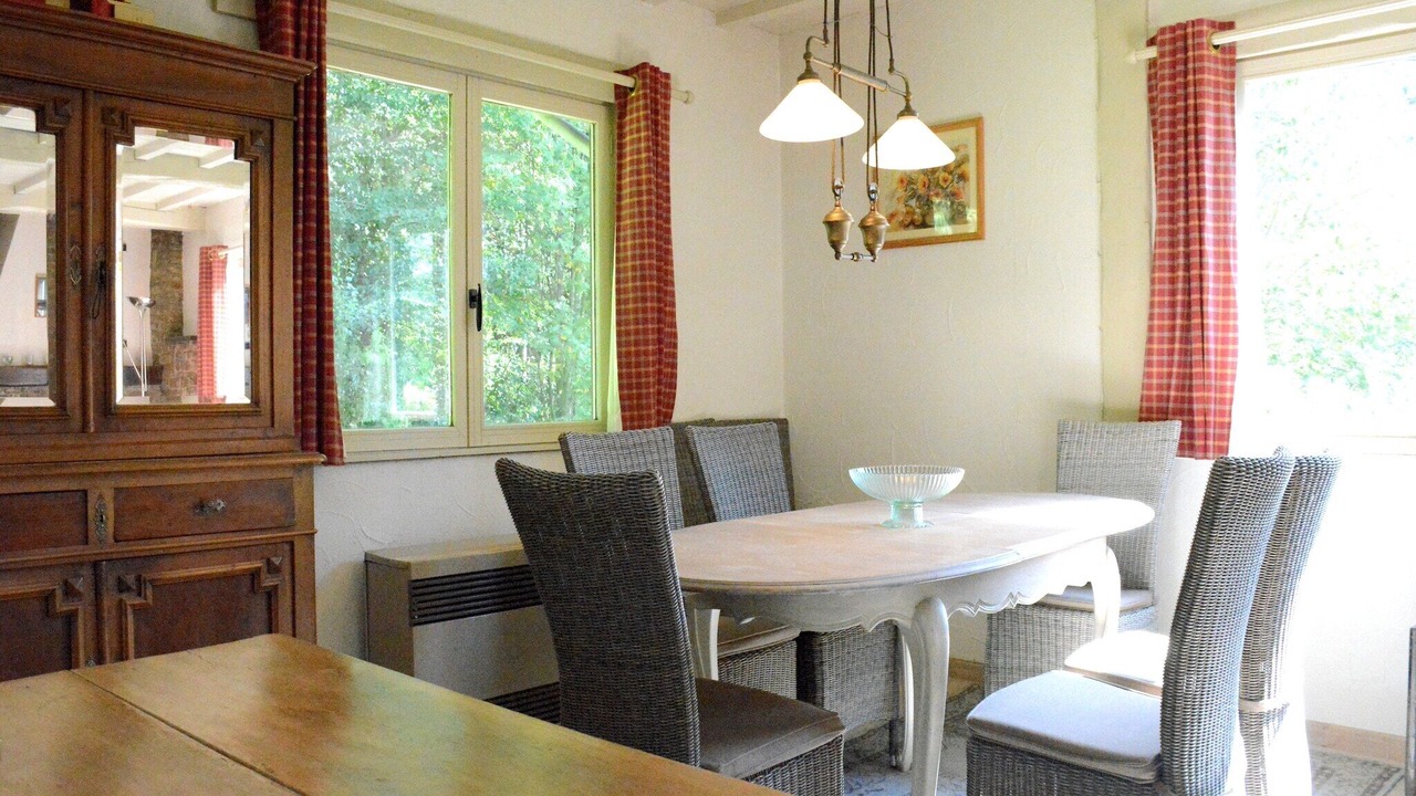 Photo of Livingroom in Gembes