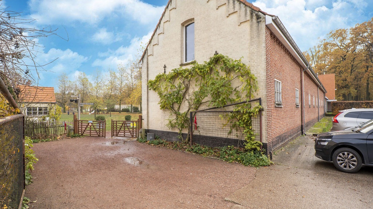 Photo of Outdoor in Wortel