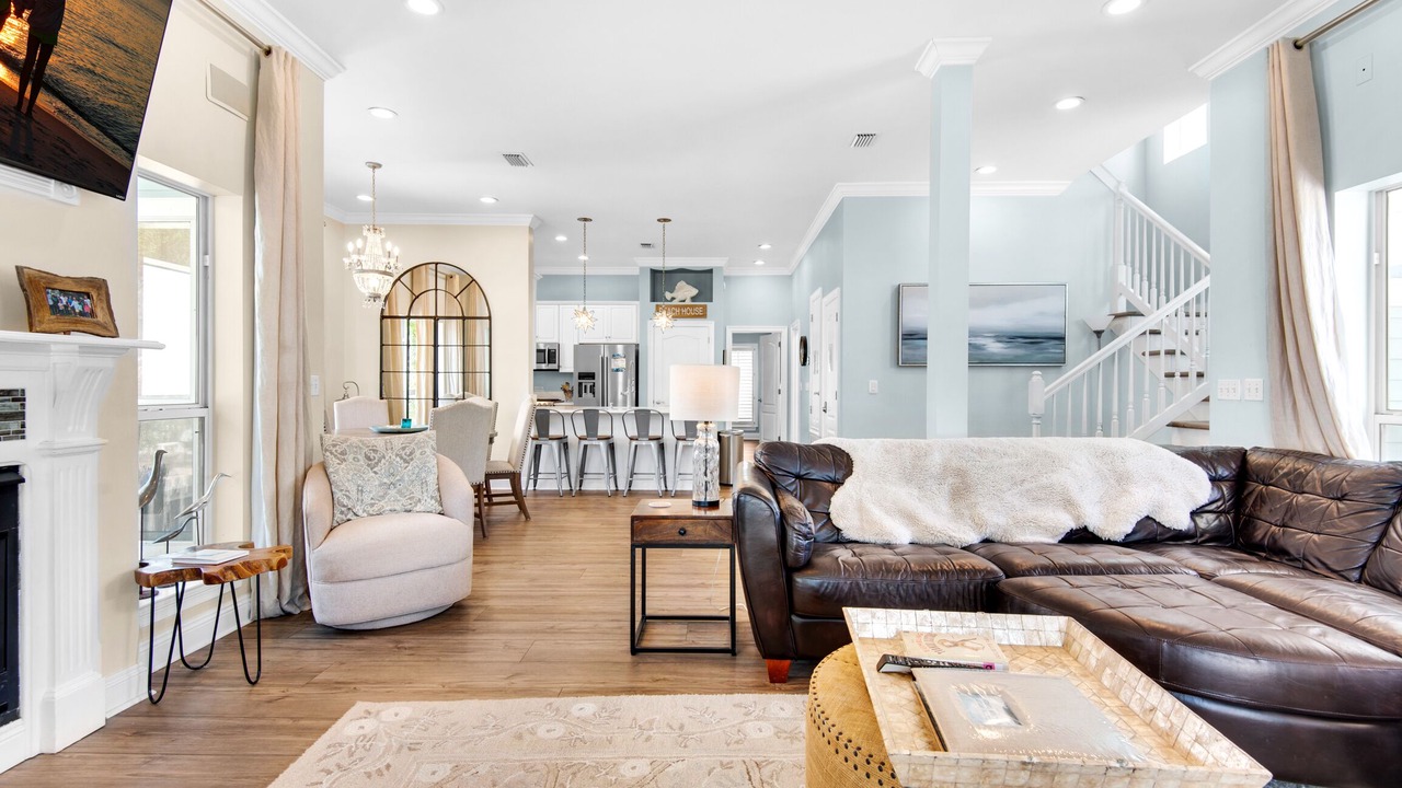 Photo of Livingroom in Clipper Cove