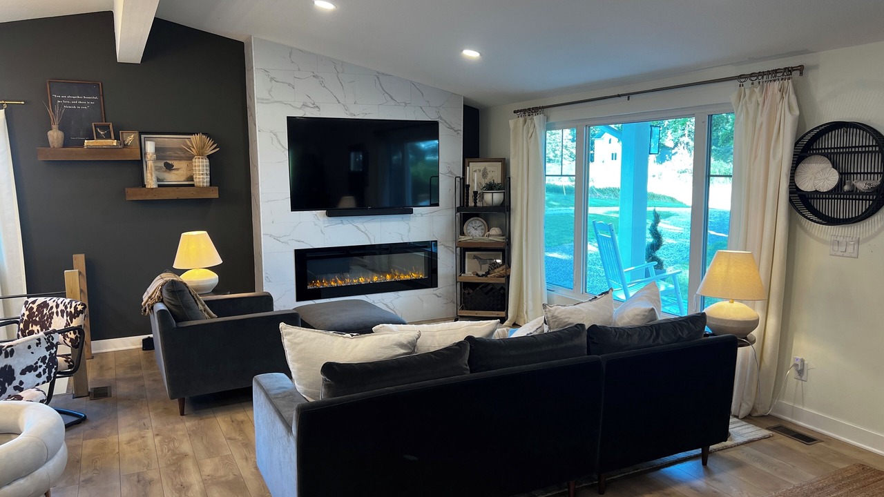 Photo of Livingroom in Waverly