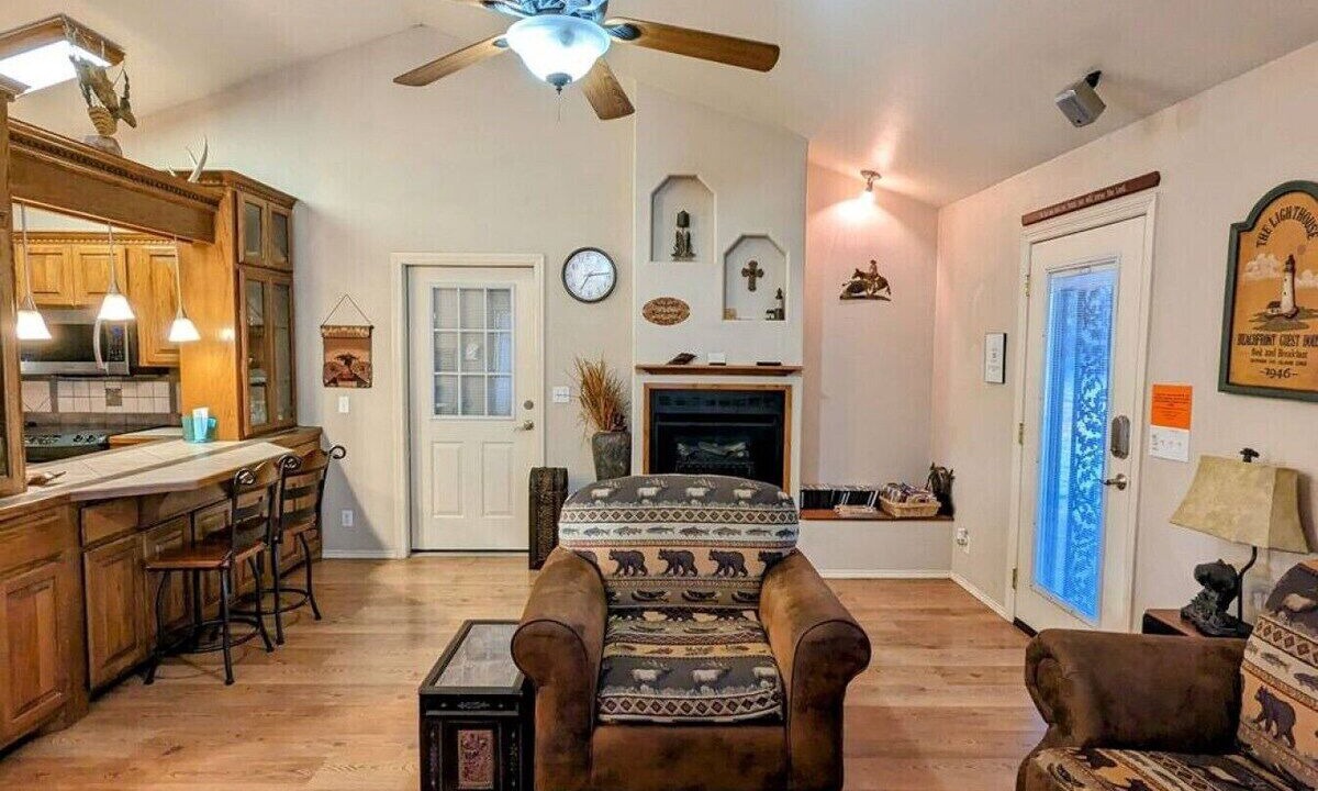 Photo of Livingroom in Hennepin