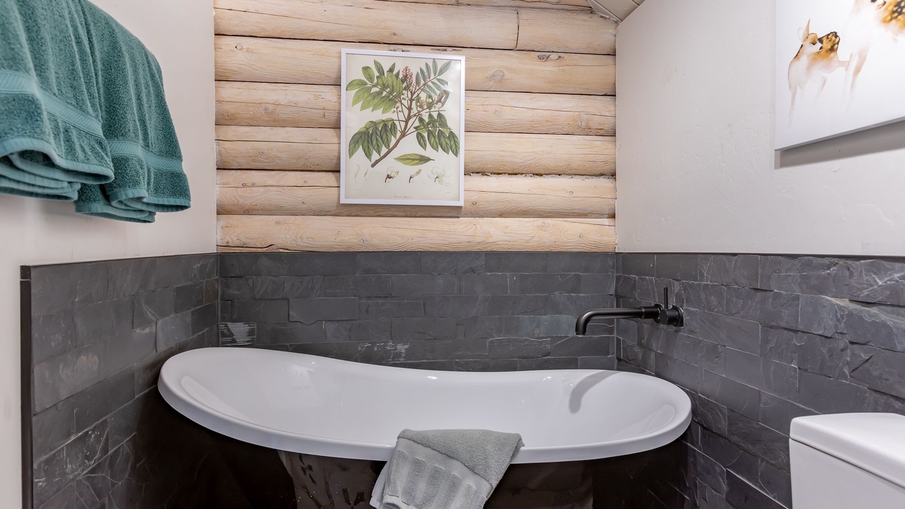 Photo of Bathroom in Alpine Northeast