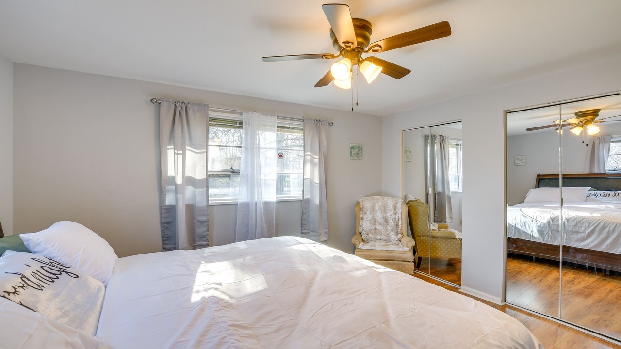 Photo of Bedroom in Country Club Hills