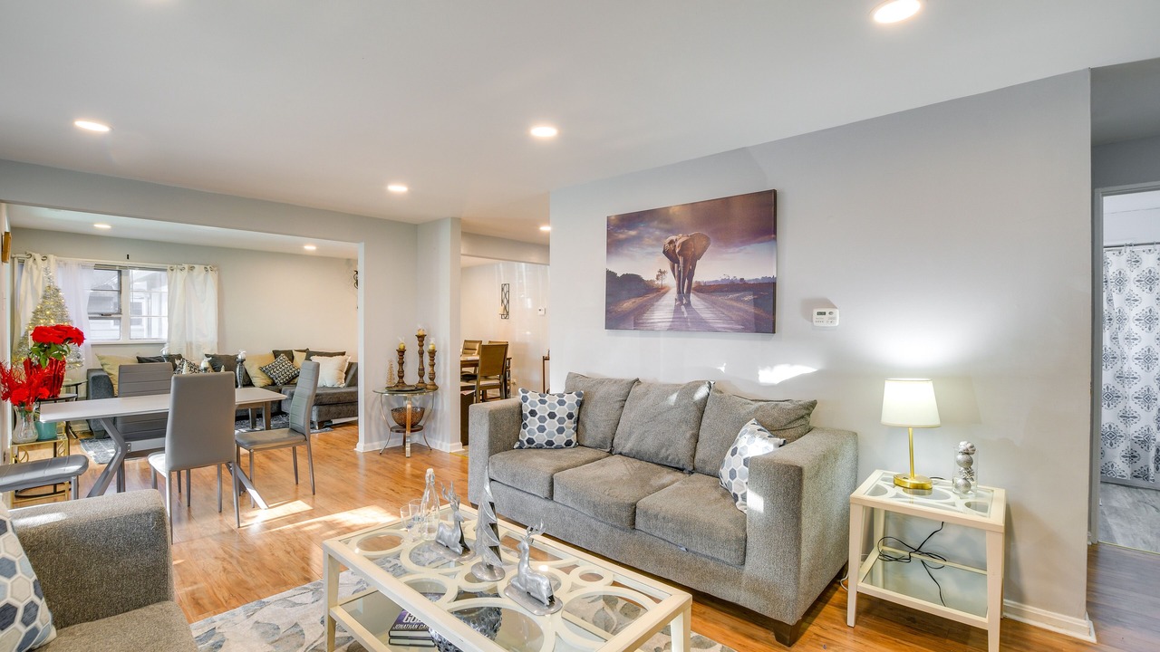 Photo of Bedroom in Country Club Hills