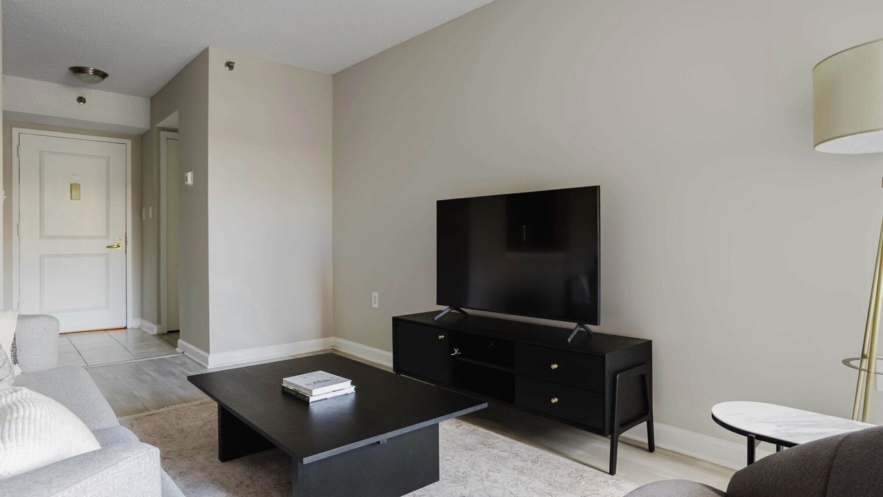 Photo of Livingroom in Connecticut Ave - K Street