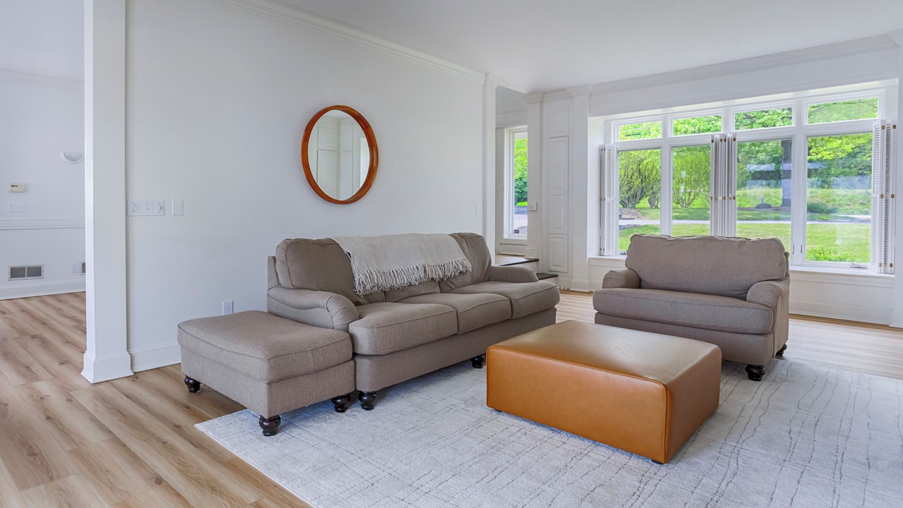 Photo of Livingroom in Canandaigua