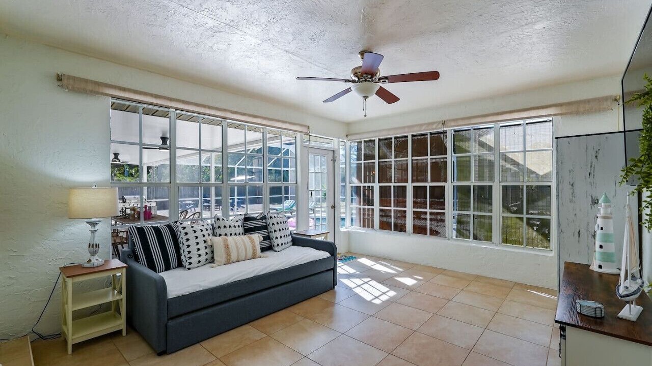 Photo of Livingroom in Belair Bayou