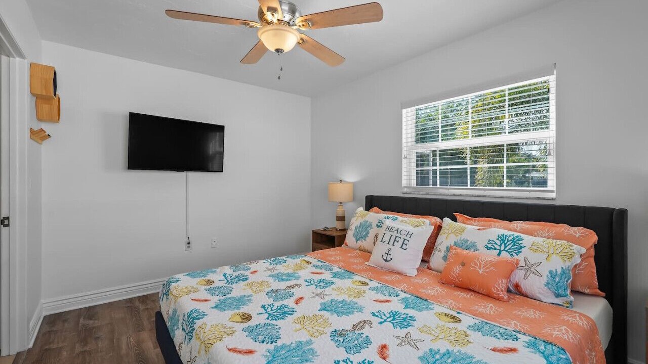 Photo of Bedroom in Belair Bayou