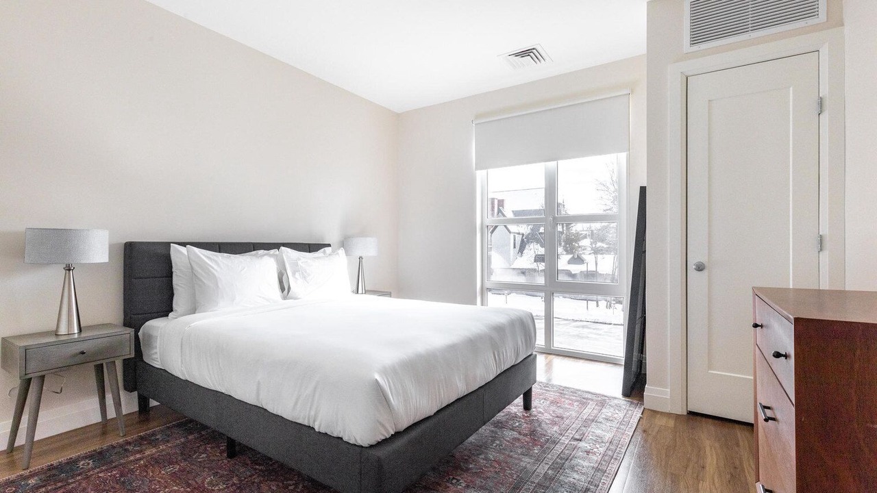 Photo of Bedroom in Newtonville