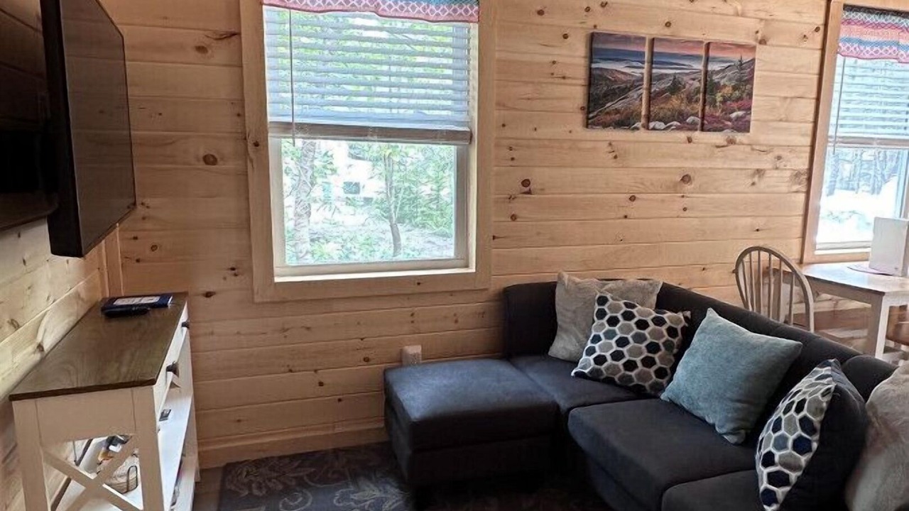 Photo of Livingroom in Town Hill