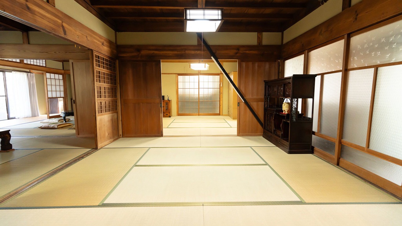 Photo of Others in Kani
