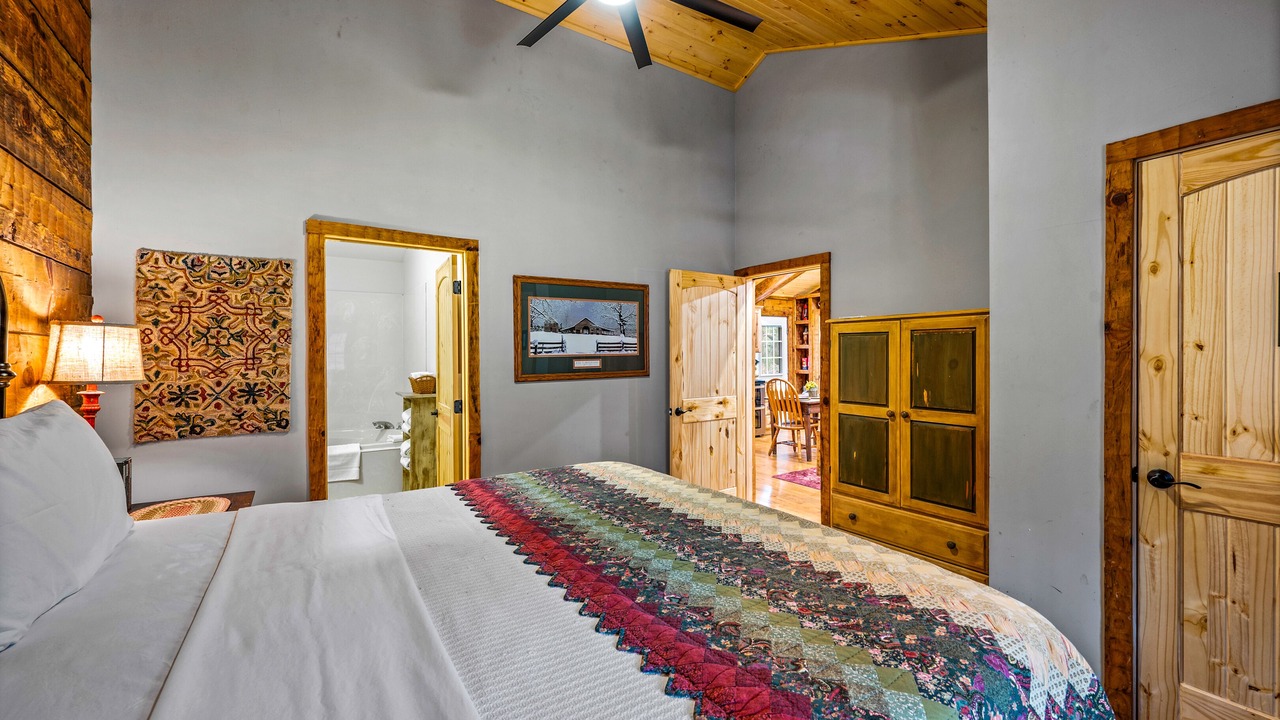 Photo of Bedroom in Townsend