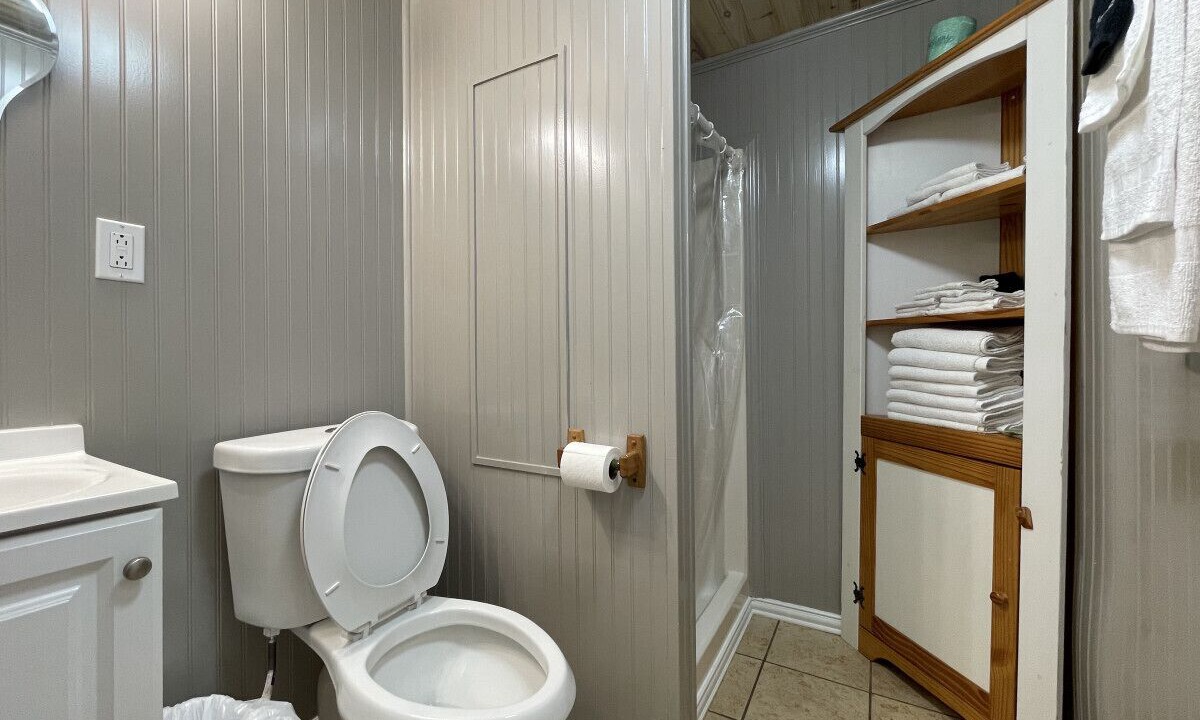 Photo of Bathroom in Pottsboro