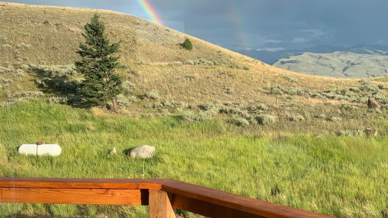 Photo of Outdoor in Emigrant