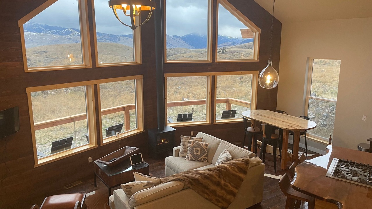 Photo of Livingroom in Emigrant