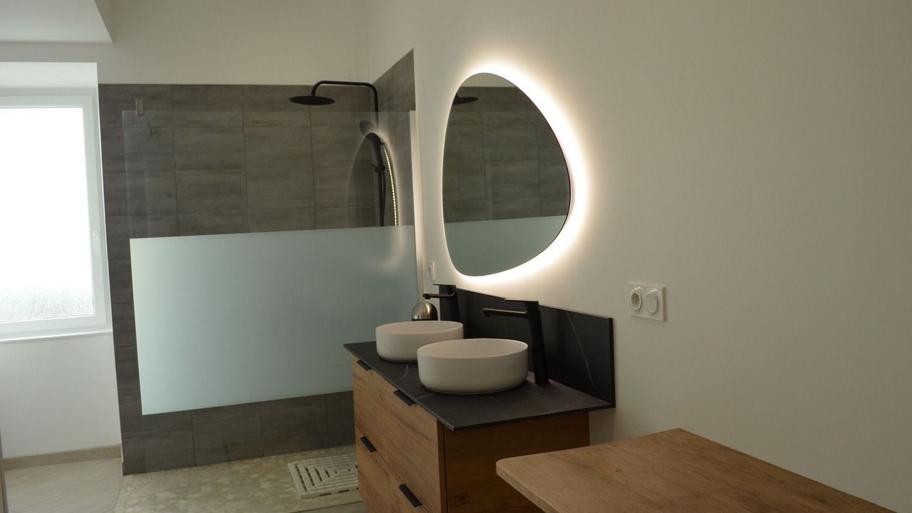 Photo of Bathroom in Marans