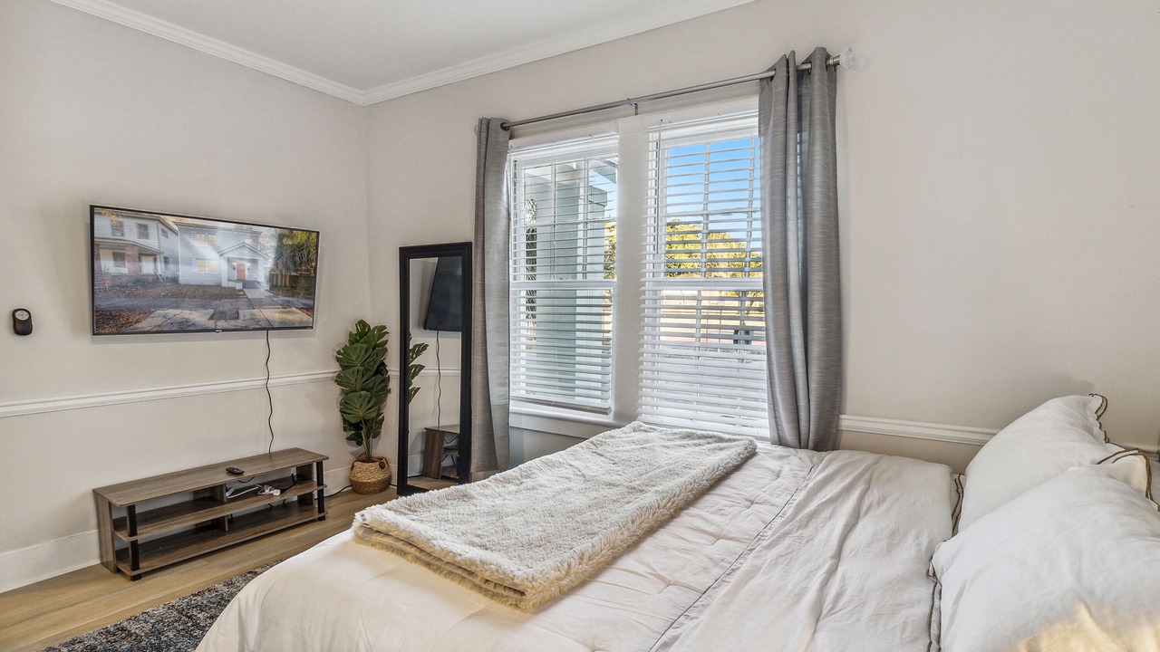 Photo of Bedroom in Metropolitan