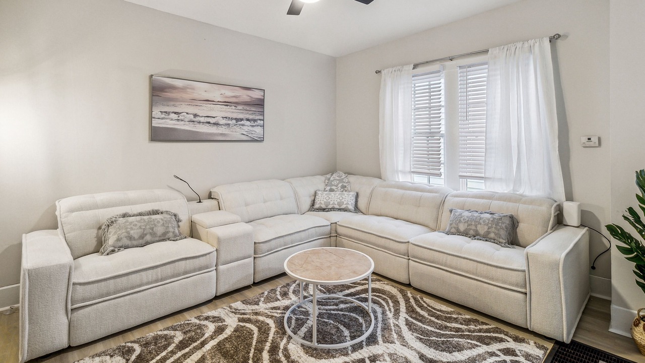 Photo of Livingroom in Metropolitan