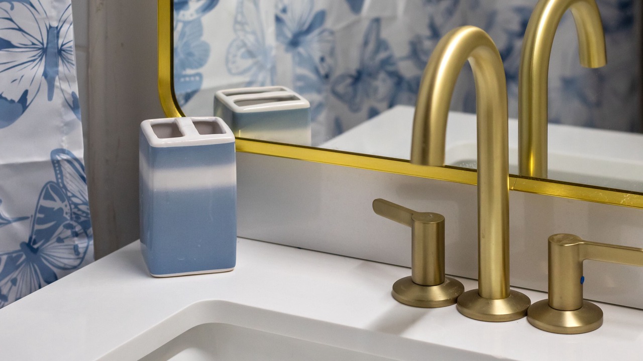 Photo of Bathroom in Metropolitan