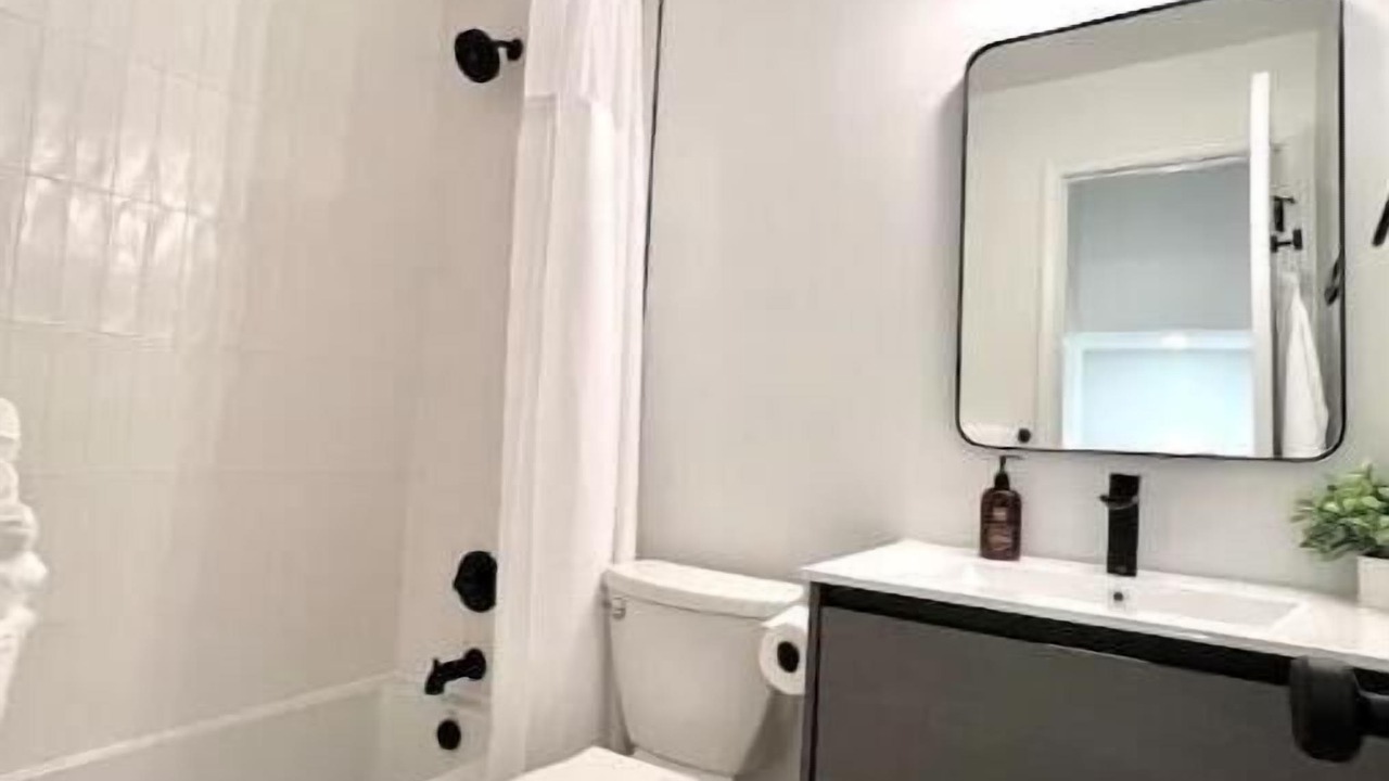 Photo of Bathroom in H Street Corridor