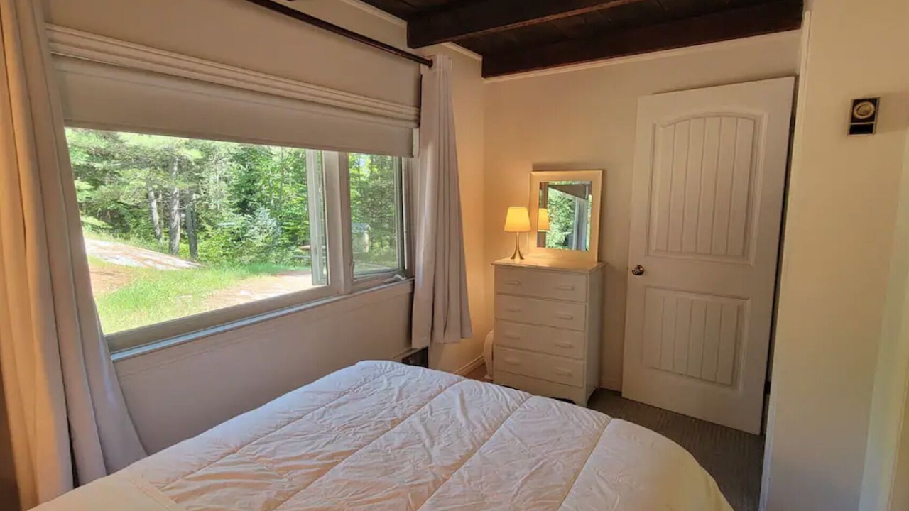 Photo of Bedroom in Algonquin Highlands