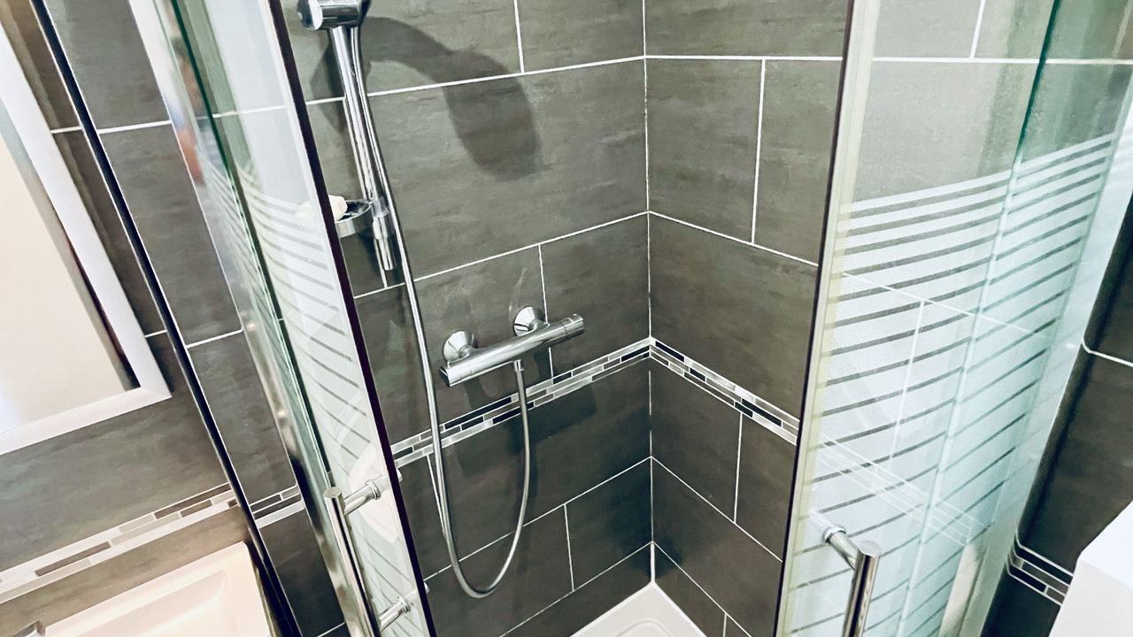 Photo of Bathroom in Suresnes