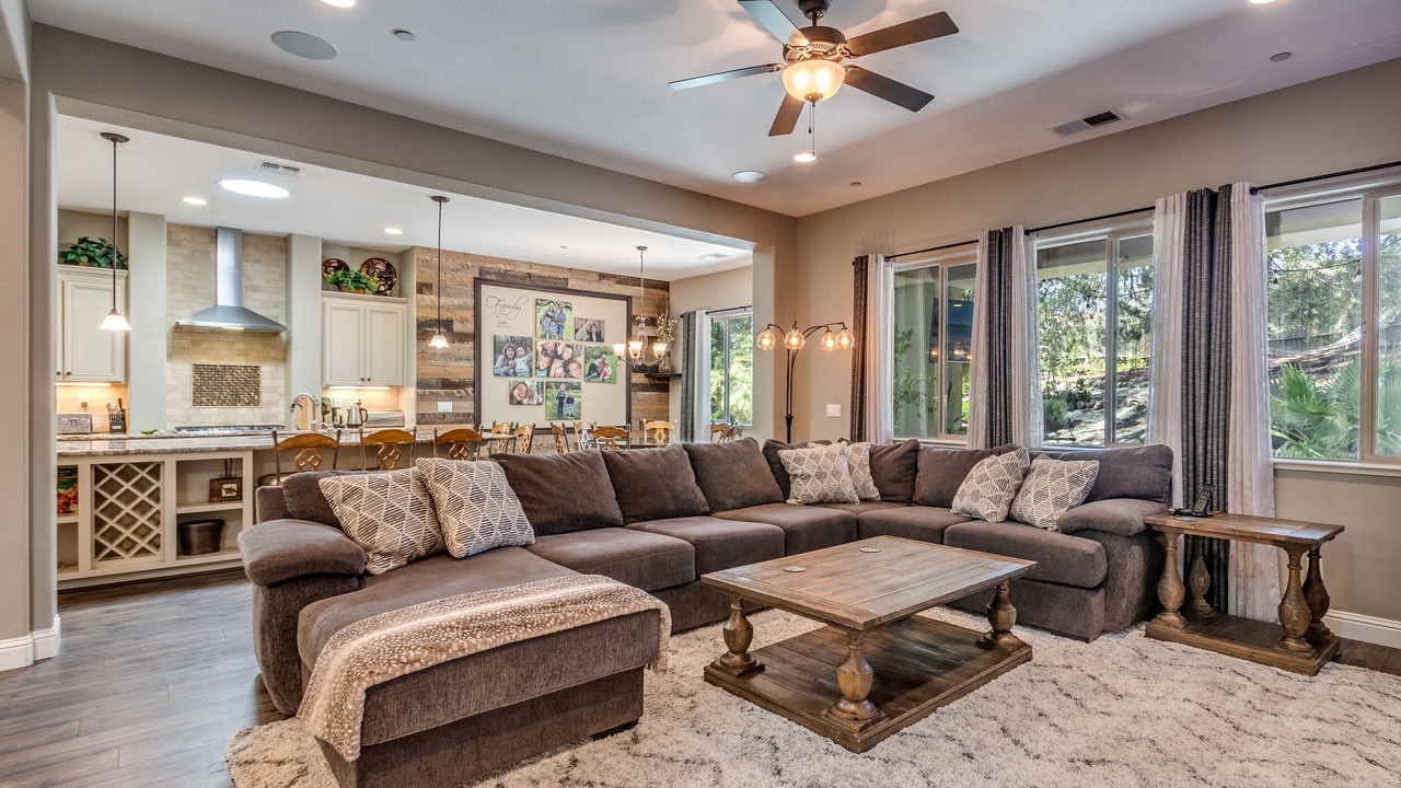 Photo of Livingroom in Roseville